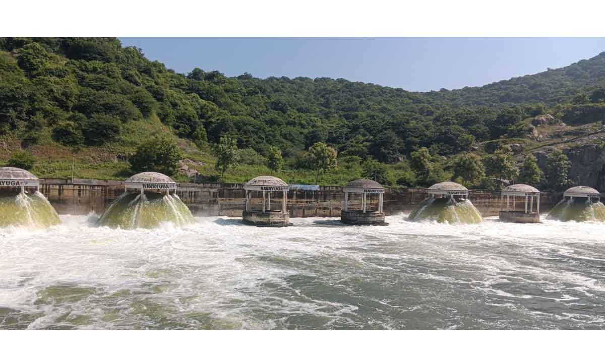 Yellampalli project | నంది పంప్ హౌస్ 4 మోటర్ల ద్వారా ఎల్లంపల్లి ప్రాజెక్టు నుంచి మిడ్ మానేరుకు గోదావరి జలాల ఎత్తిపోతలు