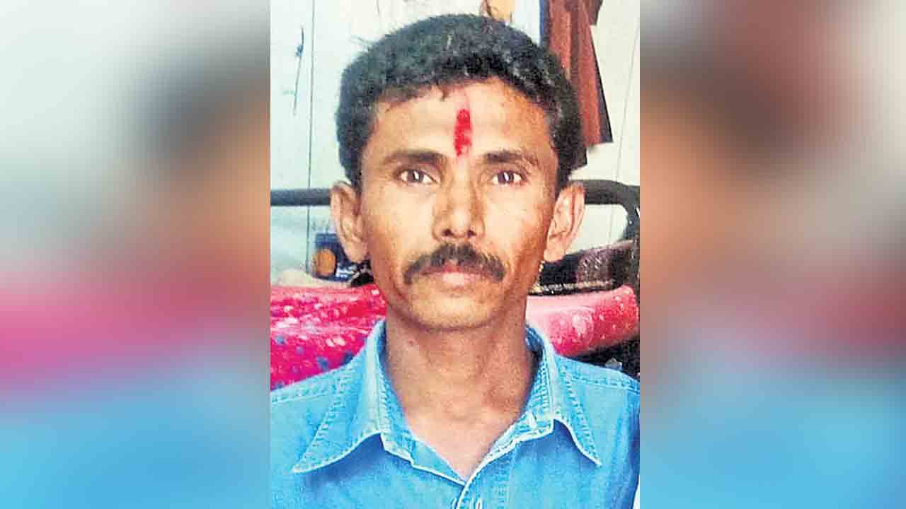 పోలీసుల వేధింపులకు సామాన్యుడు బలి