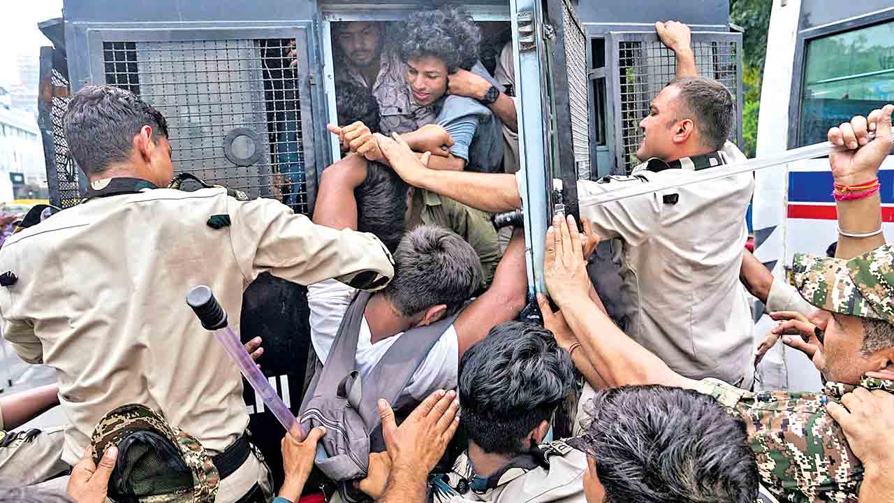 200 మందికి పైగా నిర్బంధం.. రెండో రోజూ సీజేపీ నిరసనలు