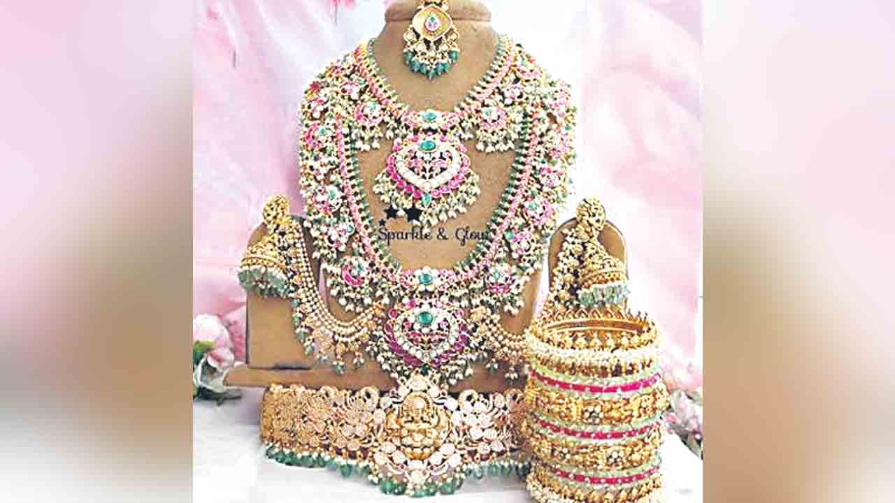 మరింత దిగిన బంగారం