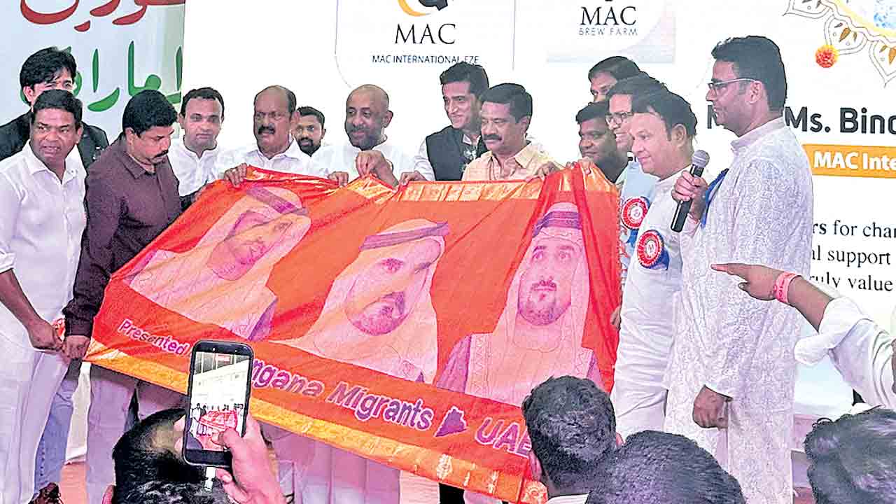 దుబాయ్‌లో బతుకమ్మ సంబురాలు