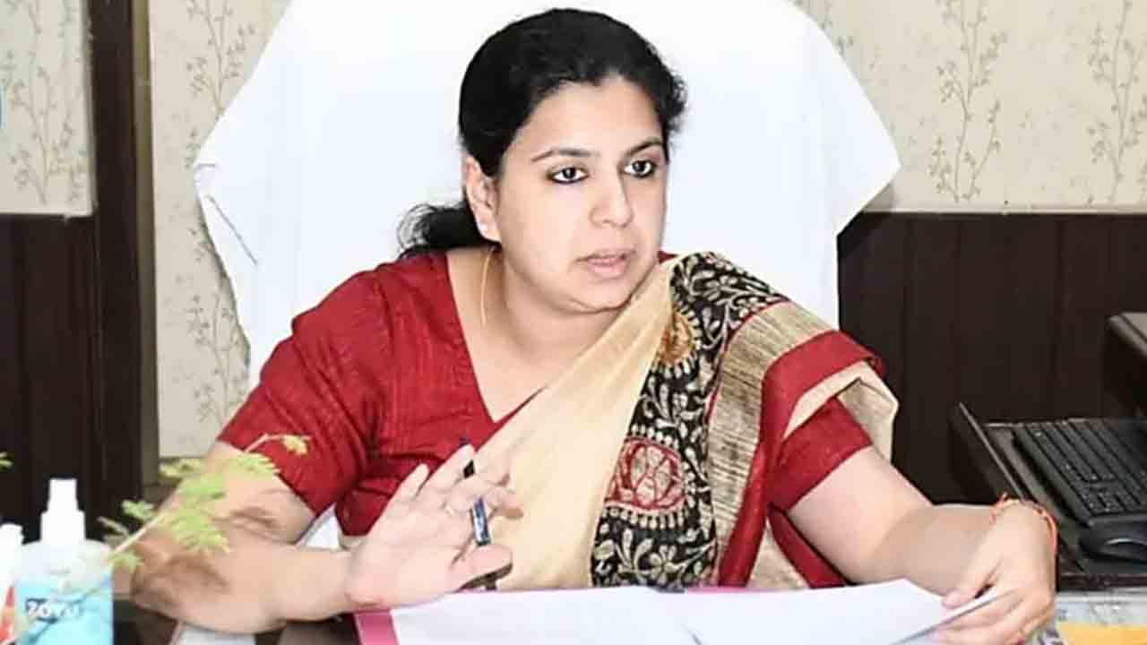 మాజీ ఐఏఎస్‌ దివ్యా మిట్టల్‌ కొత్త పార్టీ
