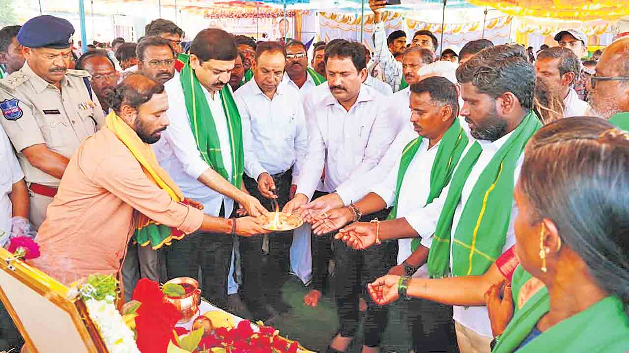 రిజర్వాయర్‌ పనులు అడ్డుకుంటే బొంద పెడ్తం