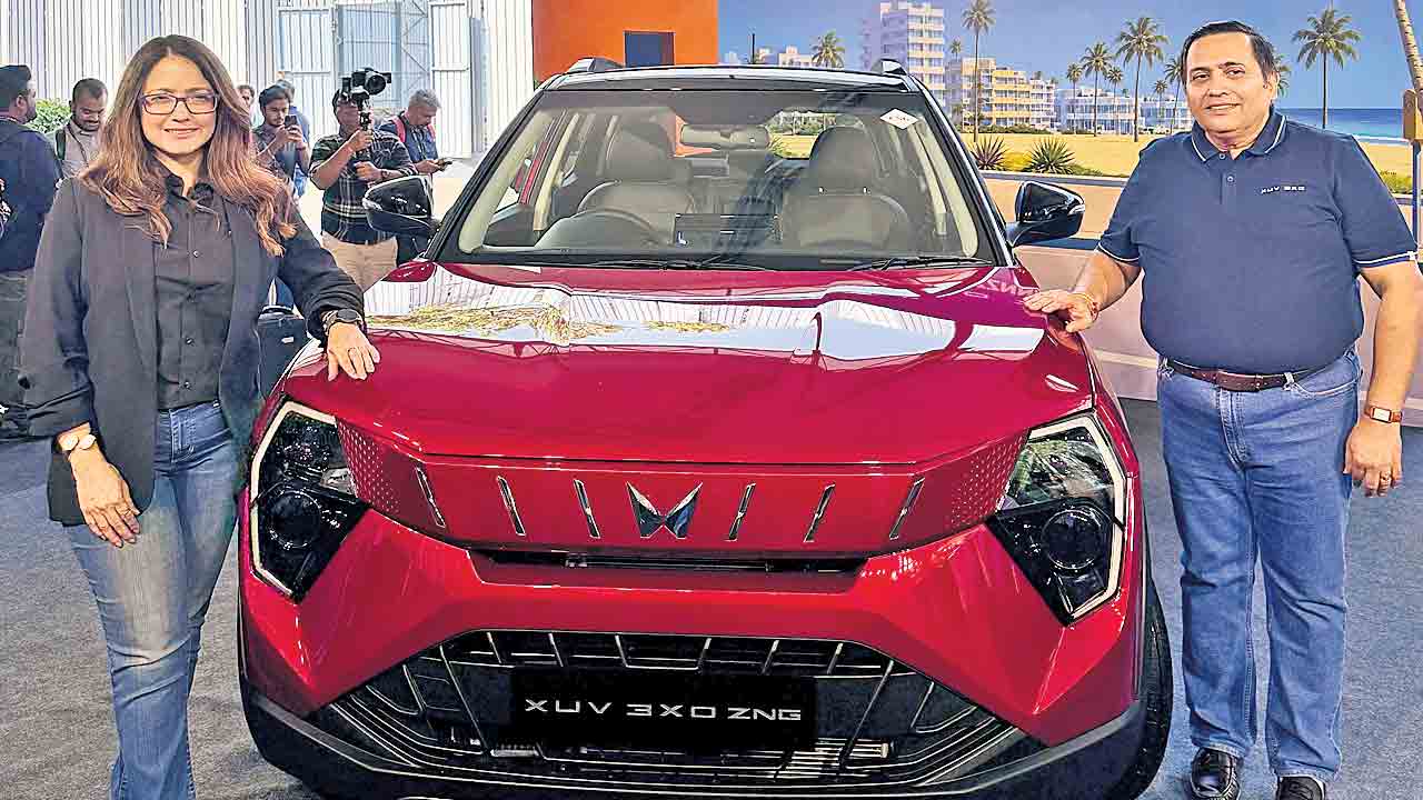 మహీంద్రా ఎక్స్‌యూవీ 3ఎక్స్‌వో మాడల్‌