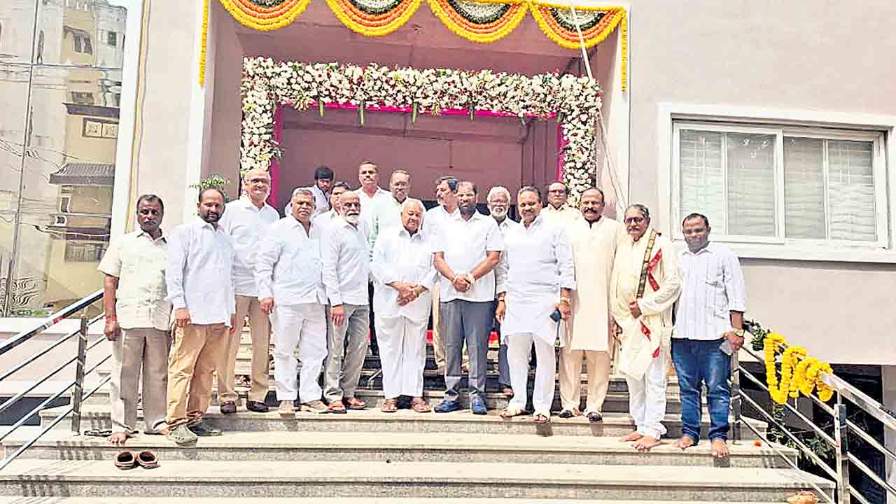 మున్నూరు కాపు సంఘ భవనం ప్రారంభం
