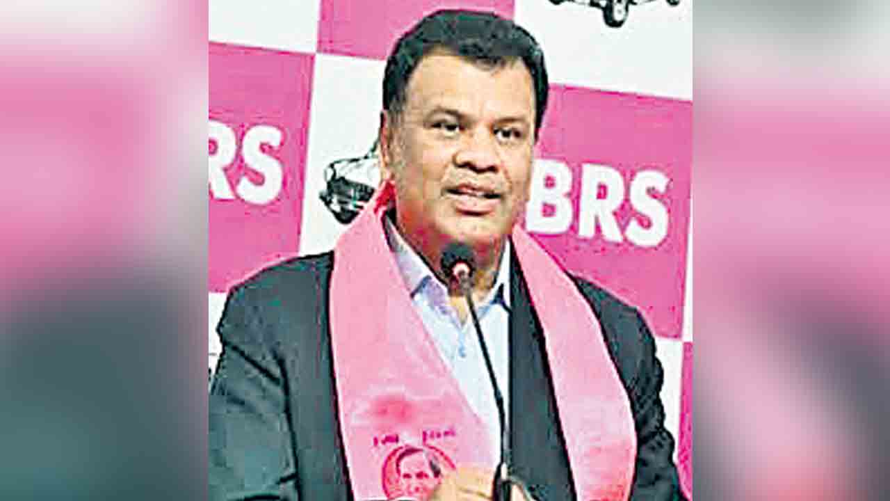 వెలుగు పత్రికది బాధ్యతారాహిత్యం