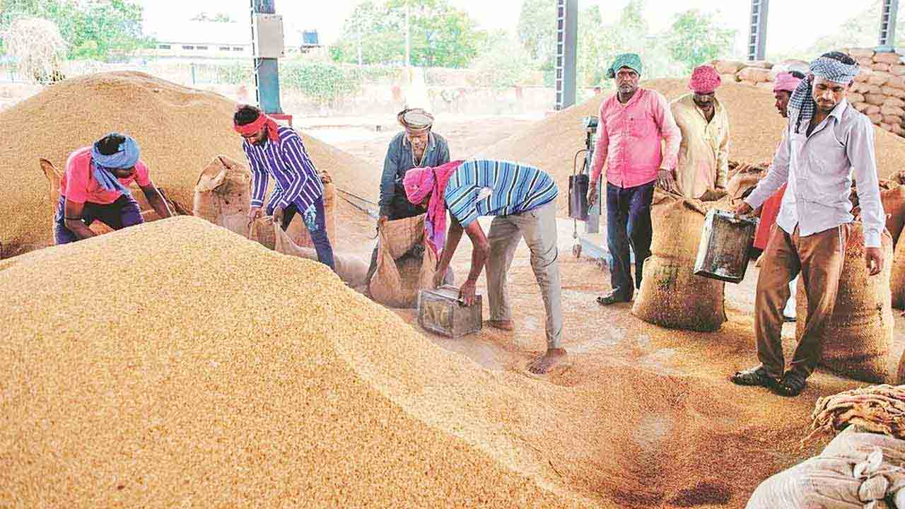 మరోసారి ధాన్యం వేలం.. 16.93 లక్షల టన్నుల వేలానికి నిర్ణయం