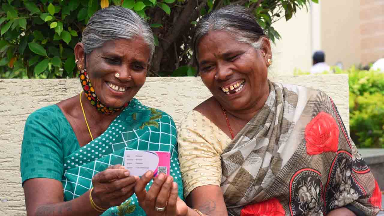 పింఛన్‌దారుల భార్యలకు తక్షణ పింఛన్‌ 