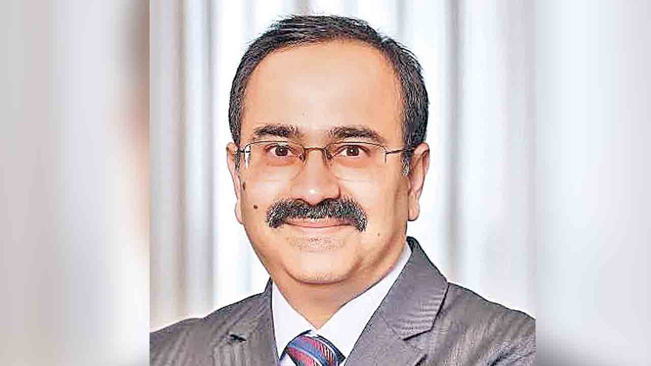హెచ్‌డీఎఫ్‌సీ సారథి బాగ్చి