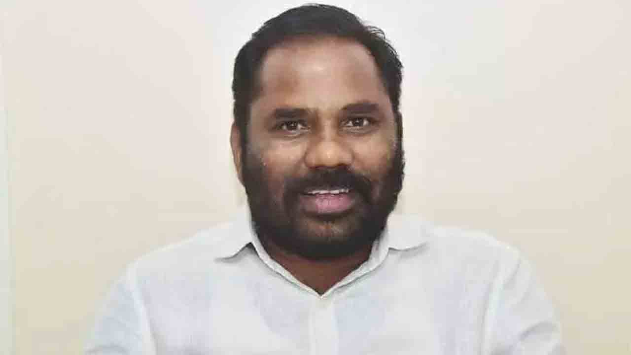 రిజిస్ట్రేషన్‌ అండ్‌ స్టాంప్స్‌ టీజీవో ఫోరం అధ్యక్షుడిగా రవి