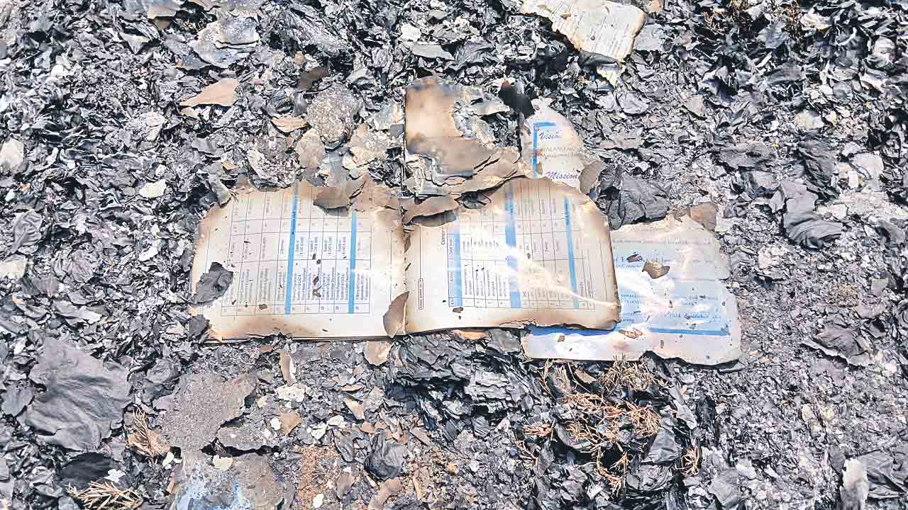 పాత రికార్డులు దగ్ధం!