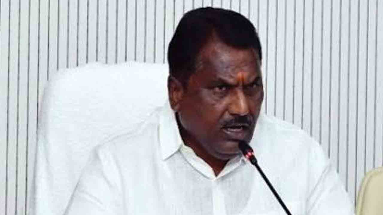 సరుకులు సకాలంలో అందించాలి.. విద్యాప్రమాణాల పెంపుపై ప్రత్యేక దృష్టి పెట్టాలి.. అడ్లూరి