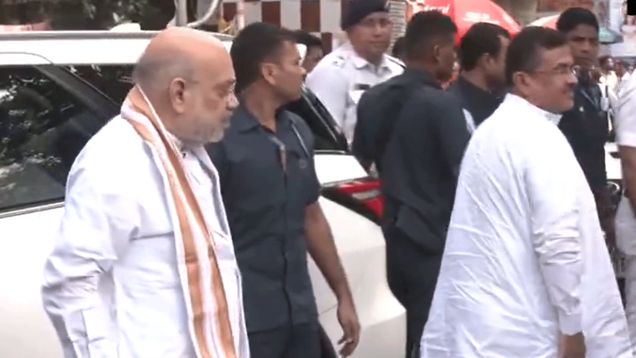 Kolkata Stampede | ‘తొక్కిస‌లాట ఎలా జ‌రిగింది’.. బాధితుల‌ను ప‌రామ‌ర్శించిన‌ కేంద్ర హోంమంత్రి, బెంగాల్ సీఎం.. Video