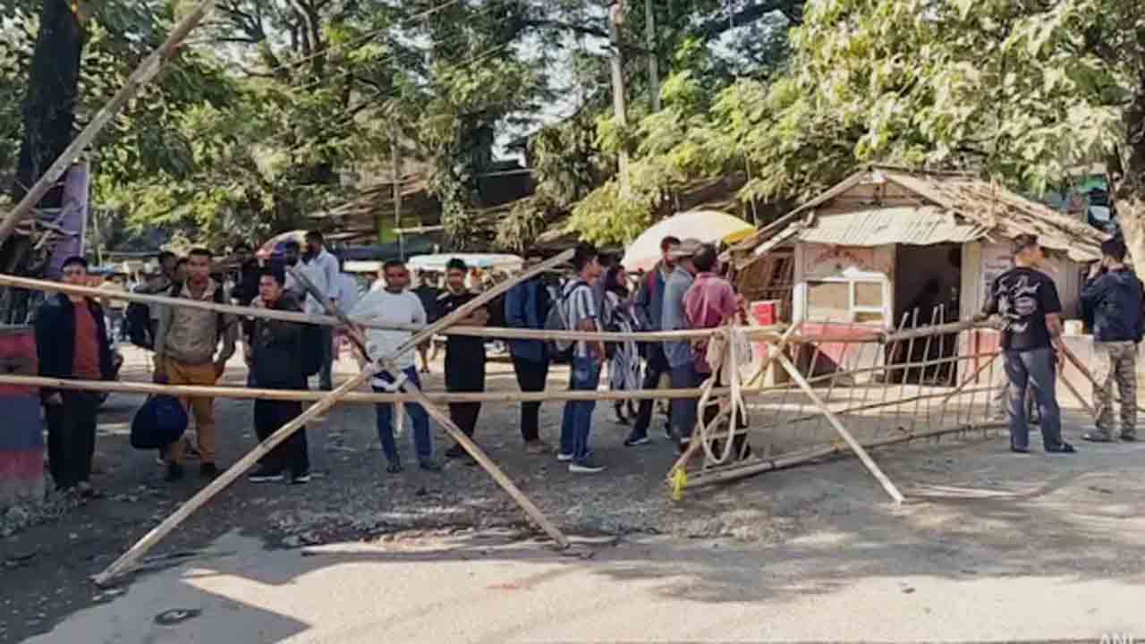 Arunachal Anti-Dam Protest | డ్యామ్‌కు వ్యతిరేకంగా నిరసనలు.. కార్యాలయం, పలు వాహనాలకు నిప్పు