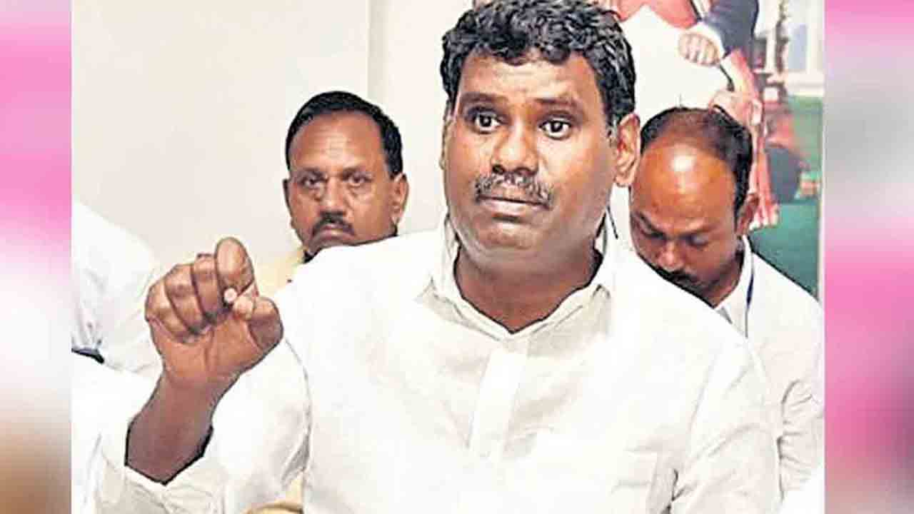 రేవంత్‌ క్షమాపణ చెప్పాల్సిందే
