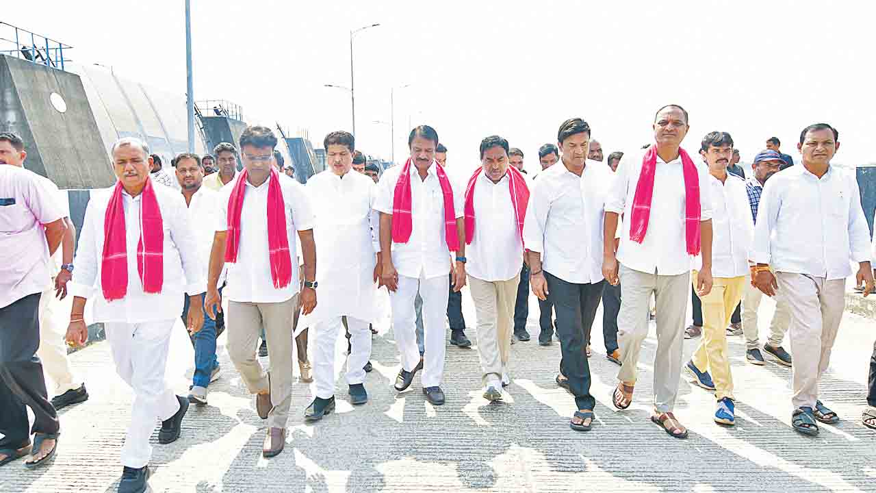 రేవంత్‌.. రాజీనామా చెయ్‌
