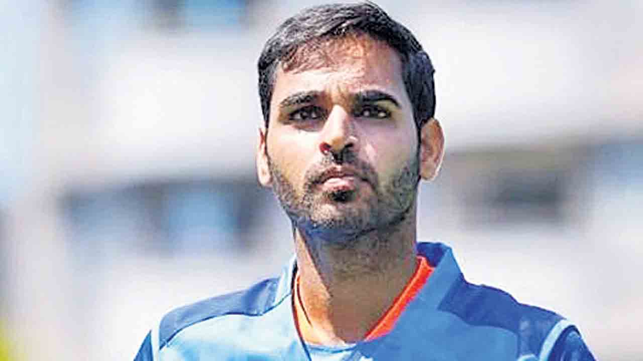 భువీ వచ్చేశాడు.. నాలుగేండ్ల తర్వాత భారత జట్టులో రీఎంట్రీ