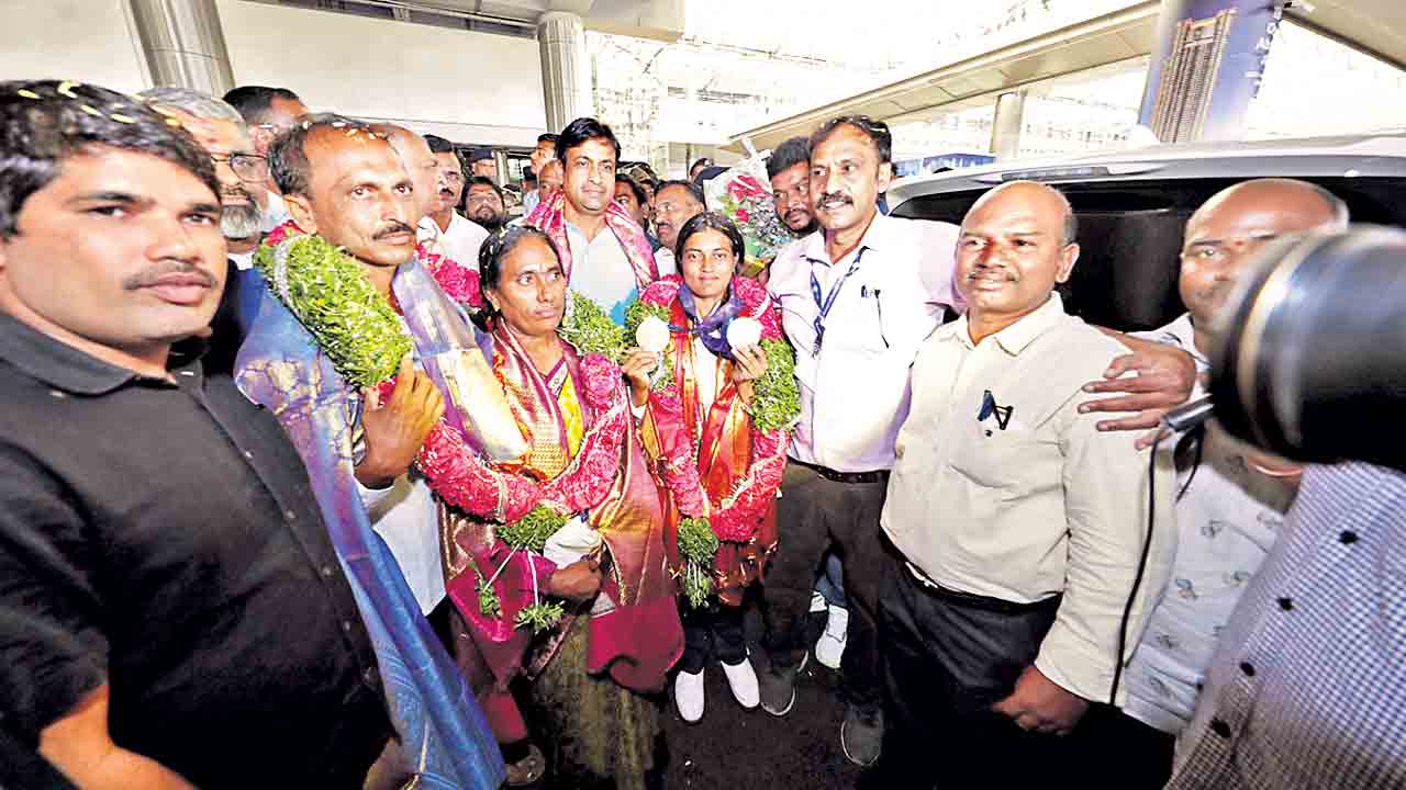 చికితకు ఘన స్వాగతం