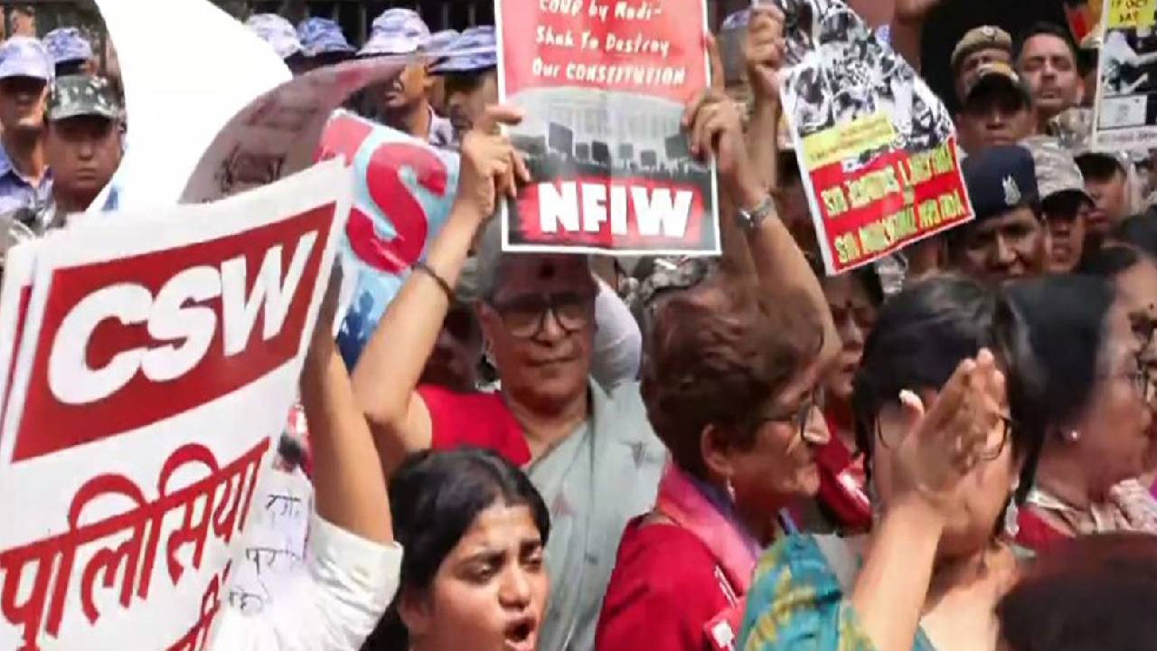 Delhi Police | నిరసనల సందర్భంగా మహిళలపై లైంగిక హింస.. ఢిల్లీ పోలీస్ హెడ్‌క్వార్టర్స్ వరకు మహిళా సంఘాల ర్యాలీ