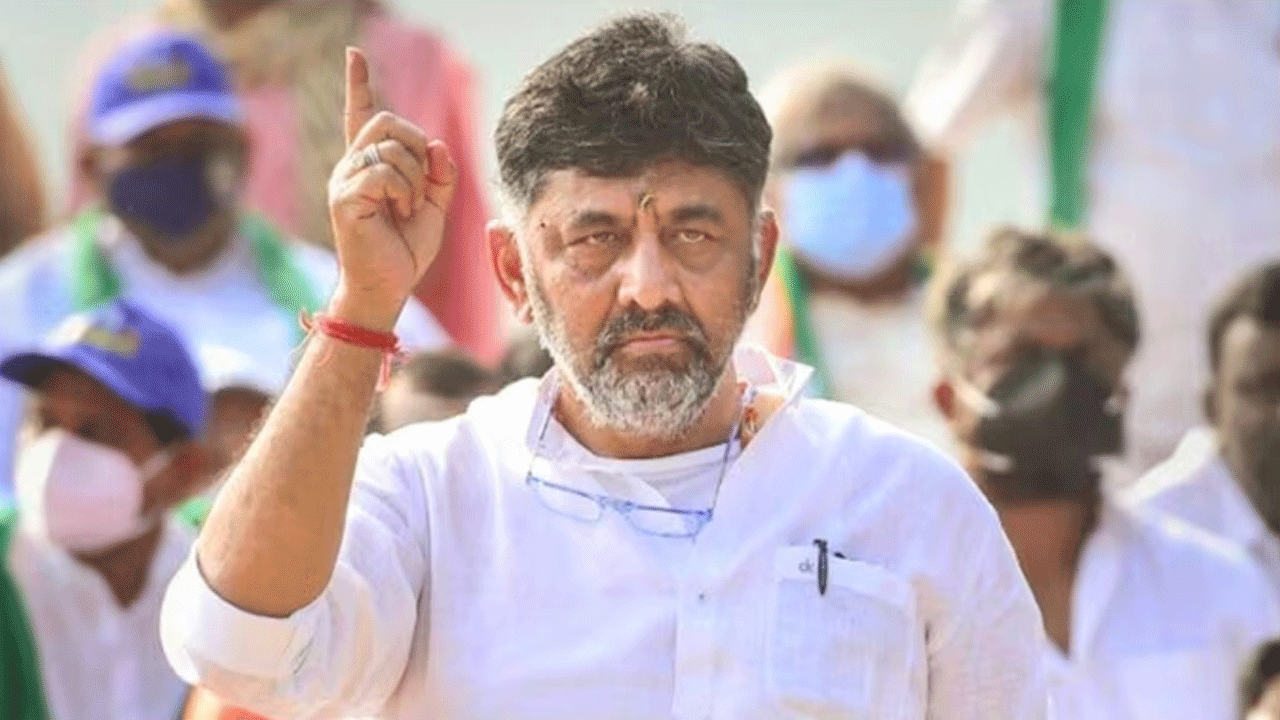 DK Shivakumar | క‌న్న‌డ యువ‌త‌కు ఉద్యోగాలివ్వ‌క‌పోతే చ‌ర్య‌లు క‌ఠినంగుంటాయ్ : డీకే శివ‌కుమార్‌