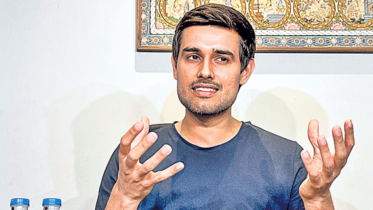 నన్ను కిడ్నాప్‌ చేశారు: ధ్రువ్‌ రాఠీ