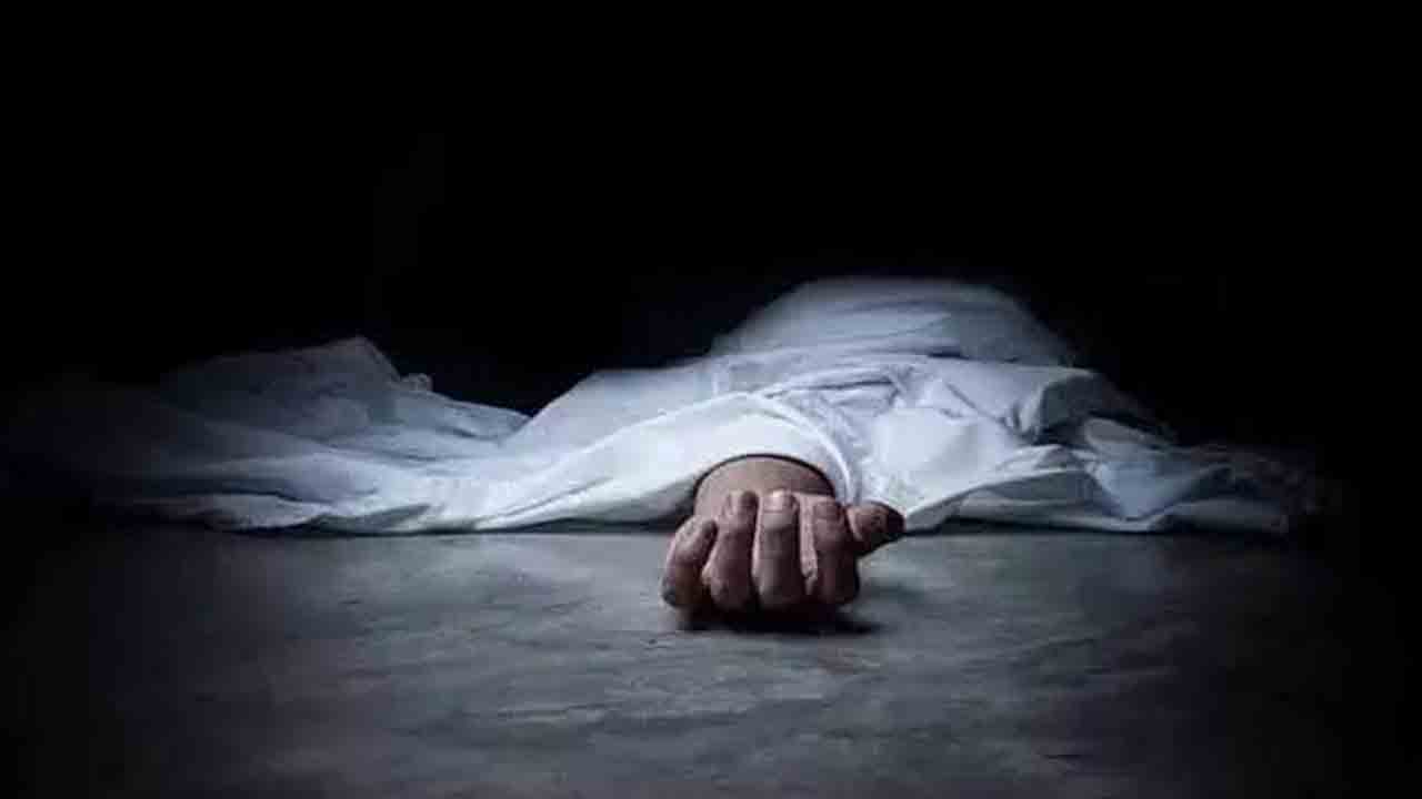 అప్పుల బాధతో రైతు ఆత్మహత్య