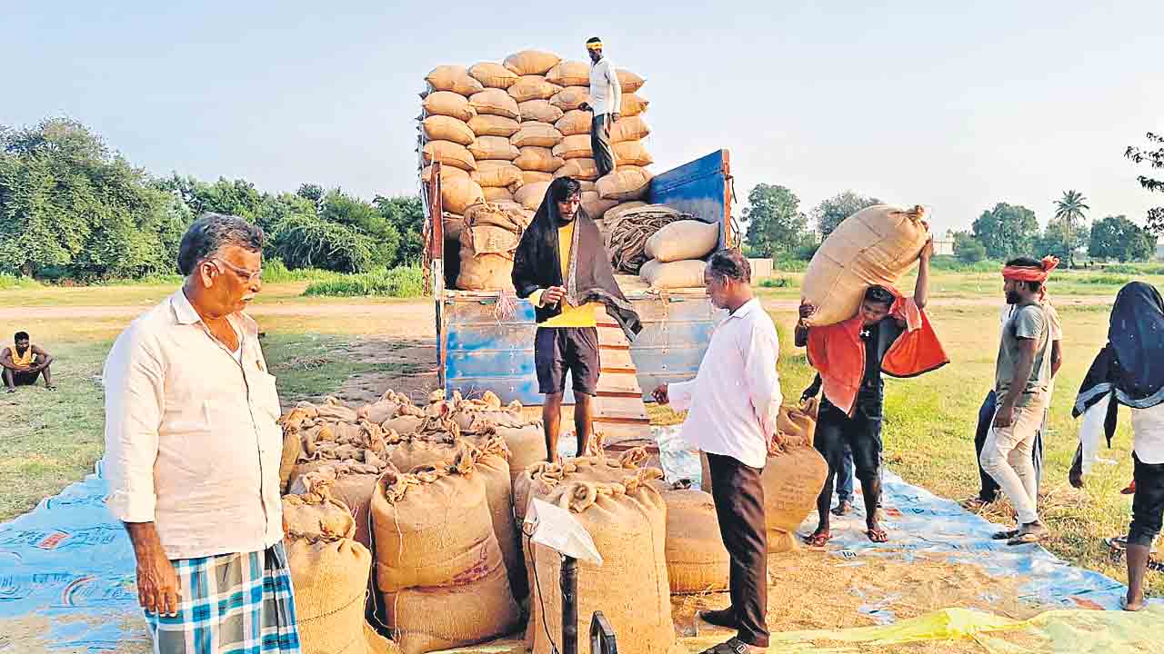 కాంగ్రెస్‌ నిర్వాకం.. రైతుకు శాపం!