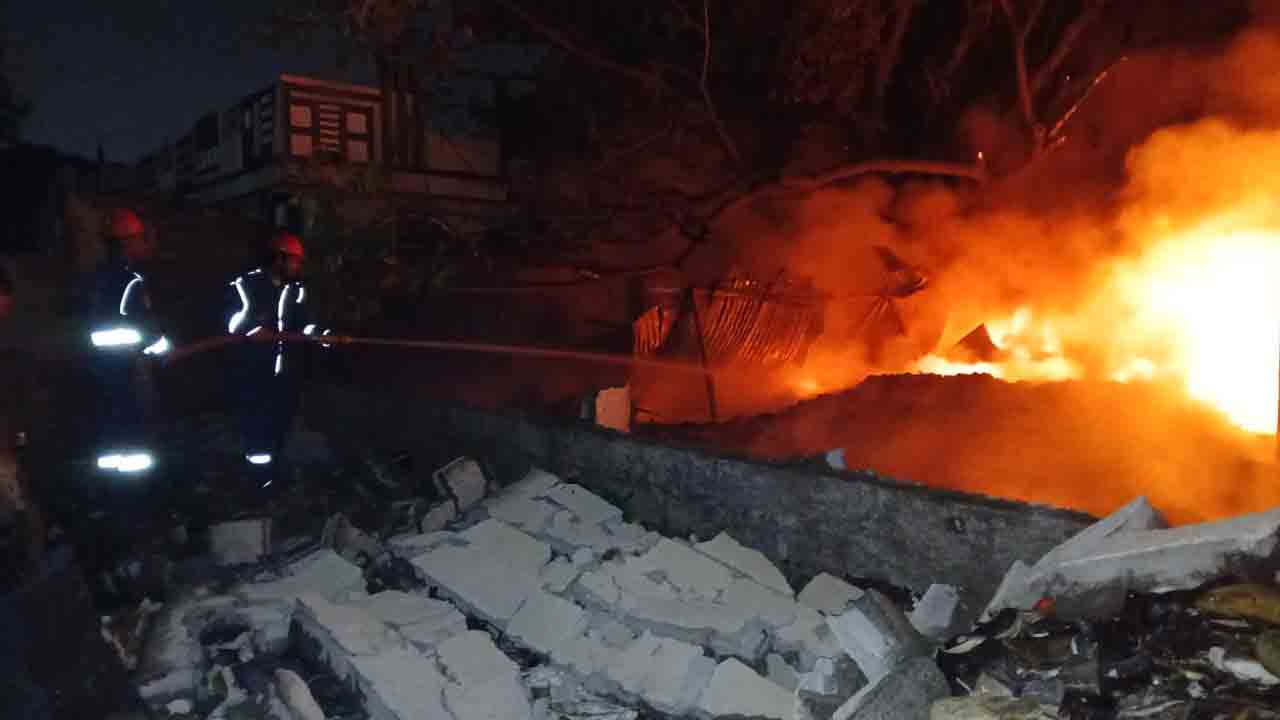 Fire Accident | బాలాపూర్‌ ప్లాస్టిక్ గోదాంలో అగ్నిప్ర‌మాదం.. వీడియో