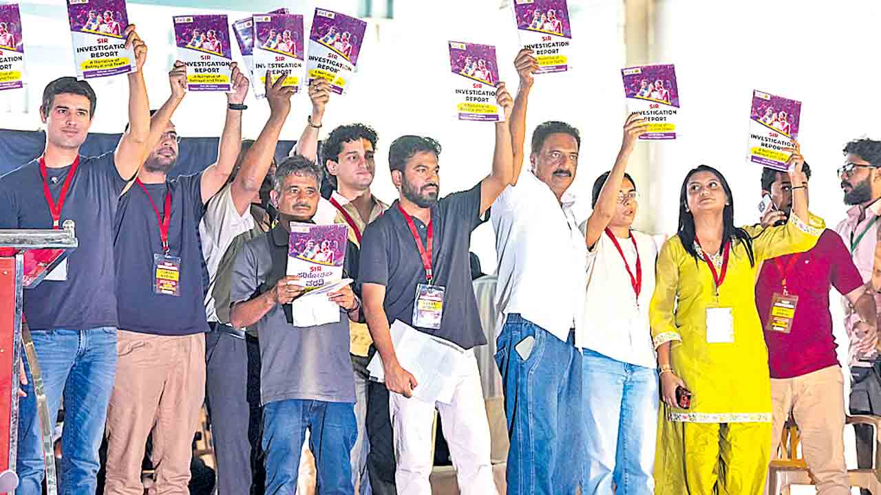 జ్ఞానేశ్‌ రాజీనామా చేయాల్సిందే
