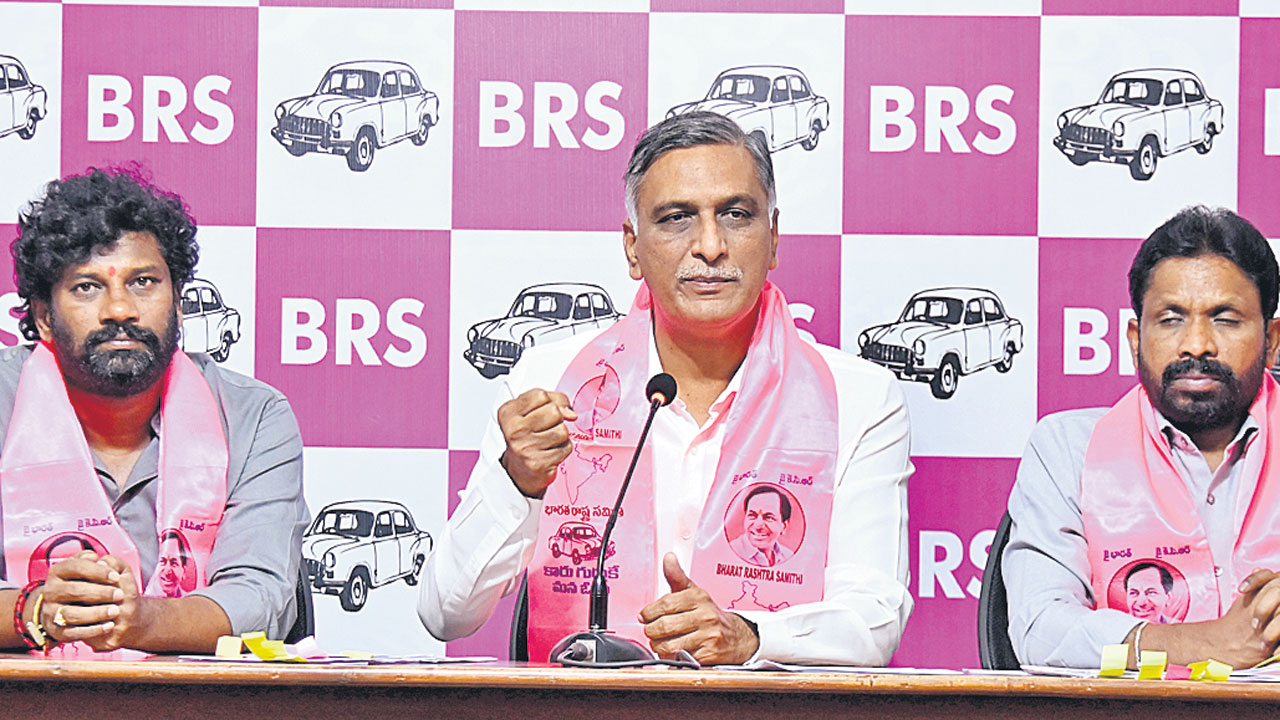 గ్రావిటీతో నీళ్లా.. నిరూపిస్తే రాజీనామా?
