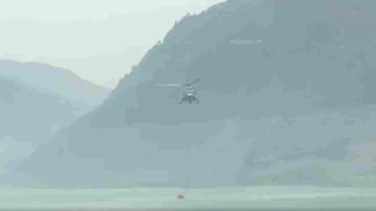 Helicopter Crash | ఆ హెలికాప్ట‌ర్ కూలిపోయింది.. పైల‌ట్ స‌హా ఆరుగురు దుర్మ‌ర‌ణం..!