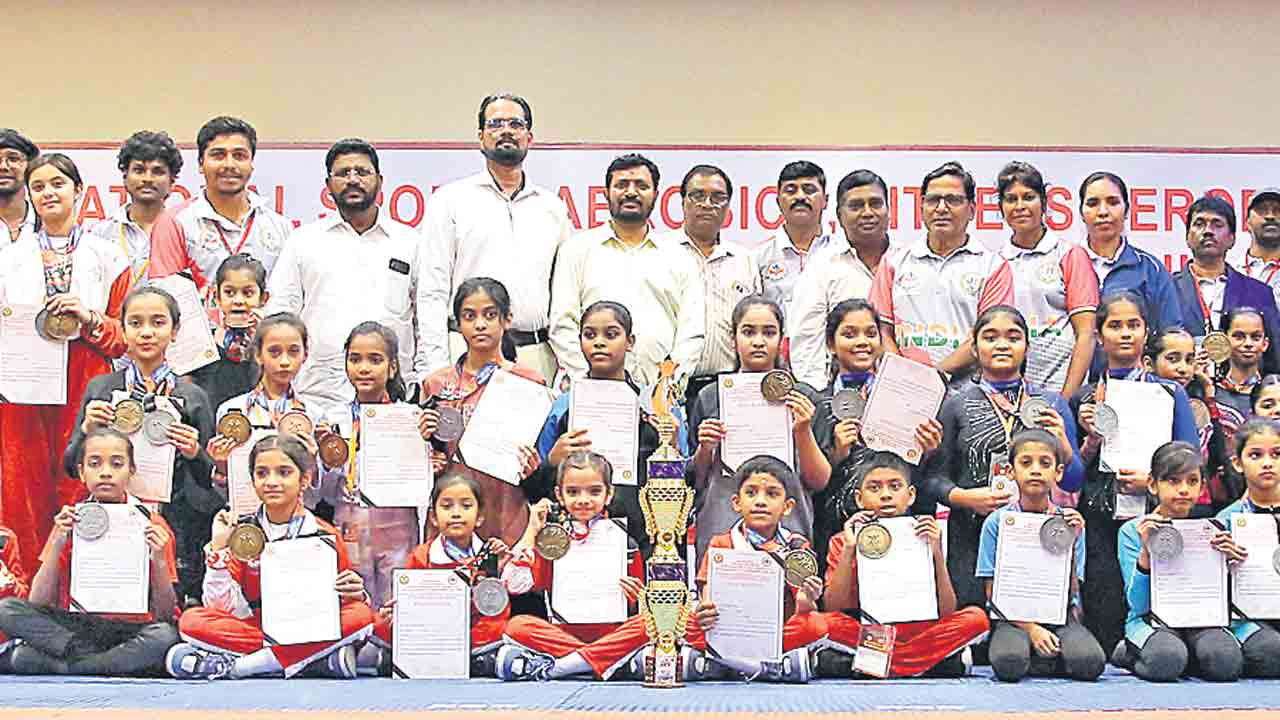 ఓవరాల్‌ చాంప్‌ తెలంగాణ