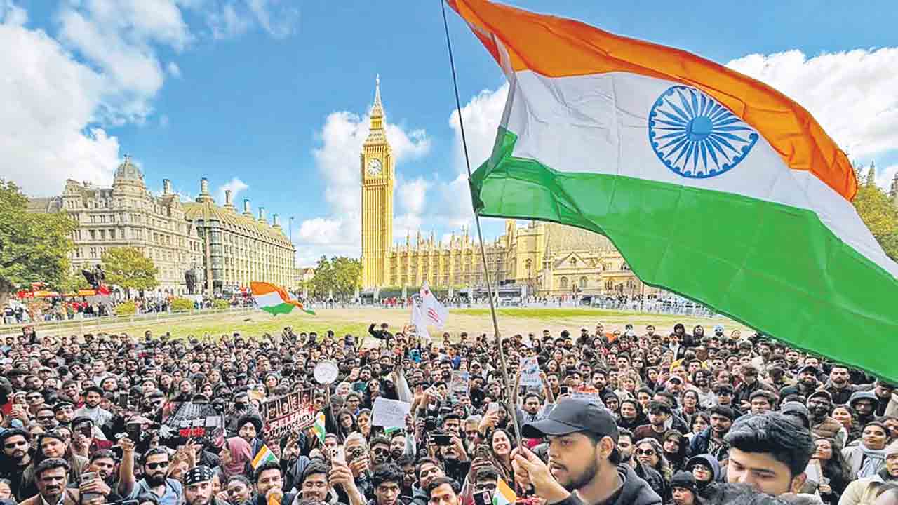 ప్రపంచమంతా ‘జంతర్ మంతర్’!