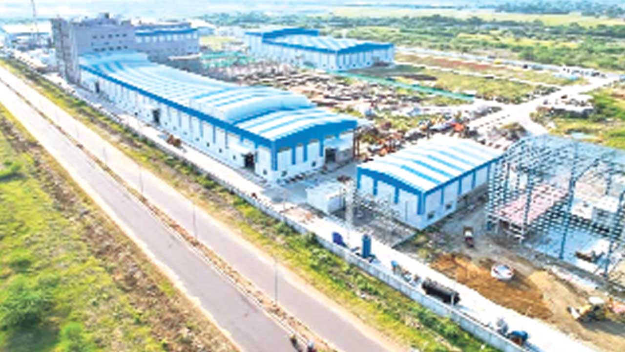 చెమట చుకల్లో పారిశ్రామిక ప్రగతి