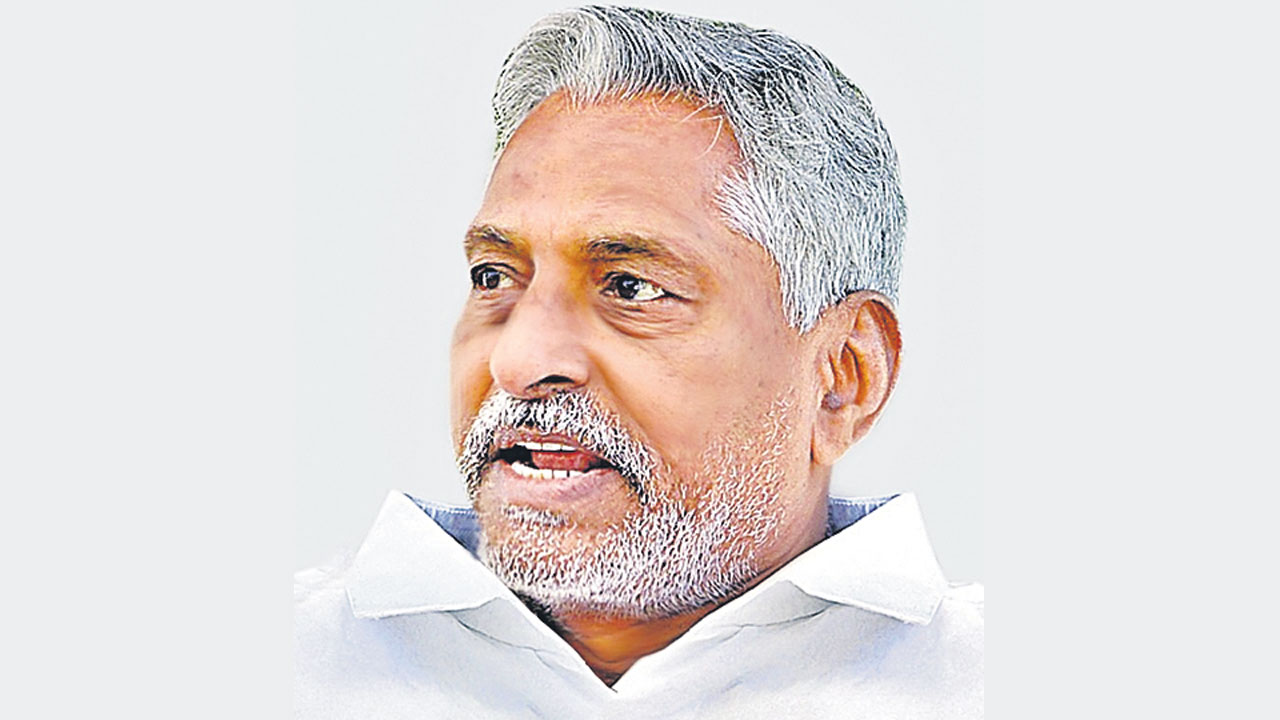 ఇసుక అక్రమ రవాణాను అరికట్టండి