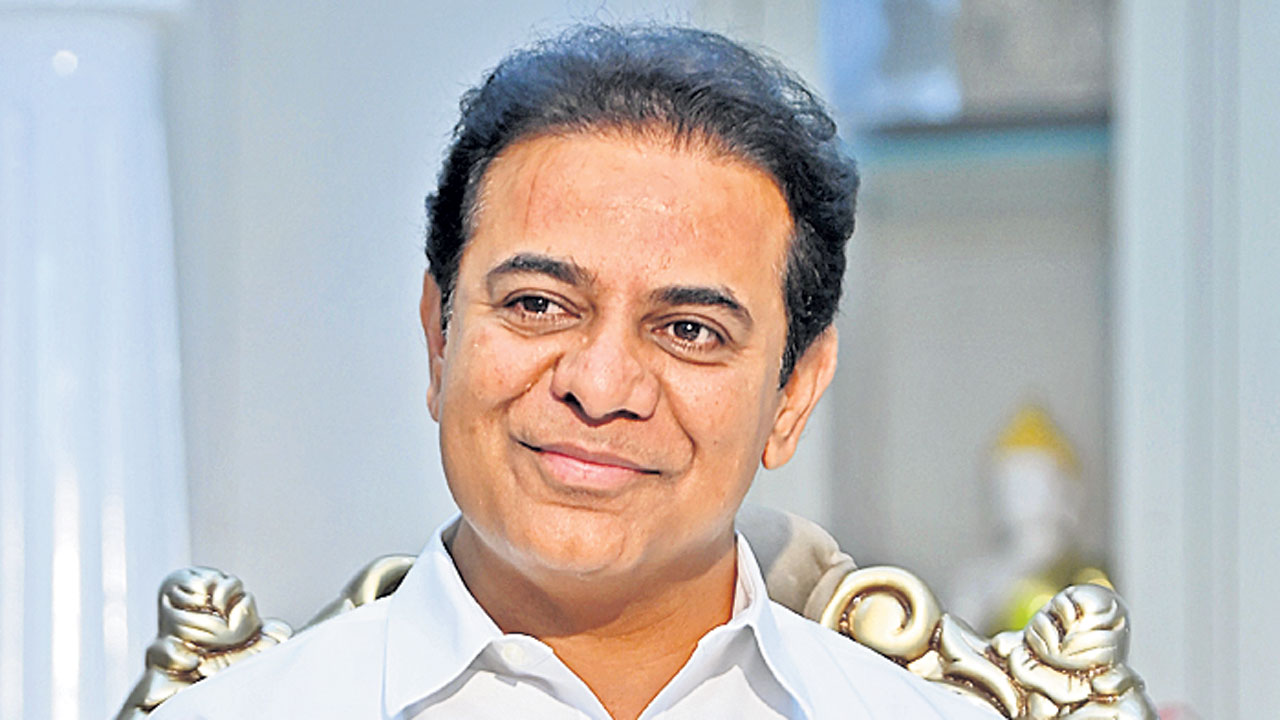 కేటీఆర్‌ సాయం.. మాలికకు కాంస్యం
