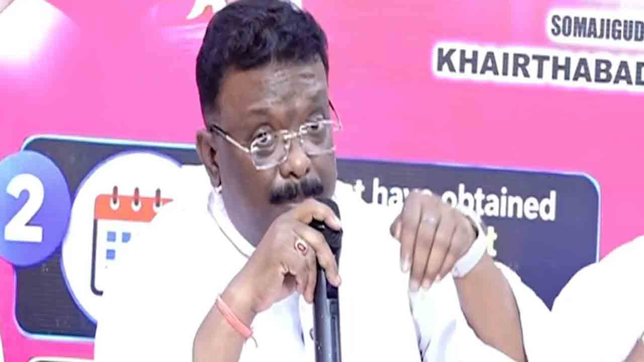 MLC Dasoju Shravan Kumar | ఈ ప్రభుత్వానికి ఎంప్లాయింట్ పాలసీనే లేదు : ఎమ్మెల్సీ దాసోజు శ్రవణ్ కుమార్