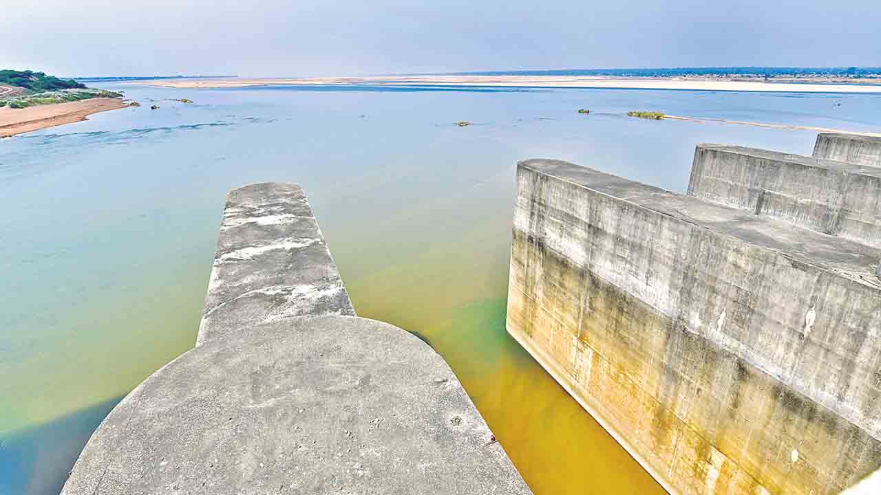 నిరంతరం జలతరంగం