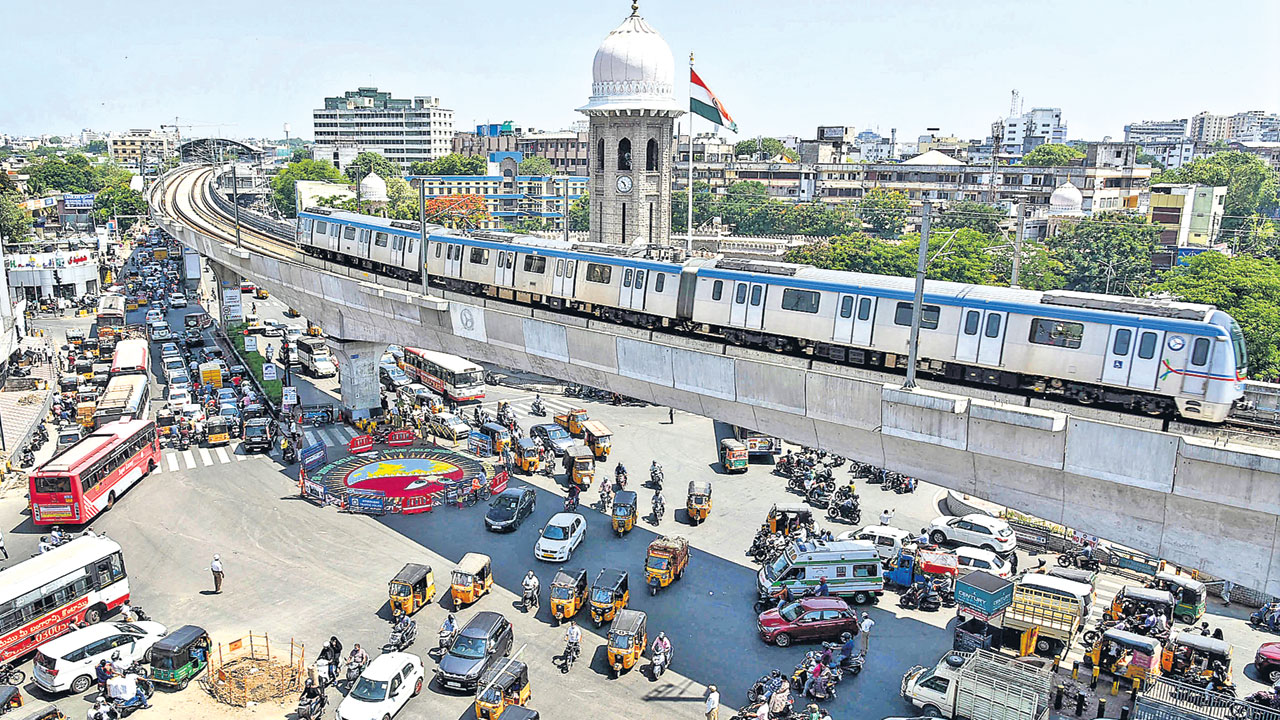 దేశీ బోగీలు పట్టాలెక్కేదెప్పుడు?