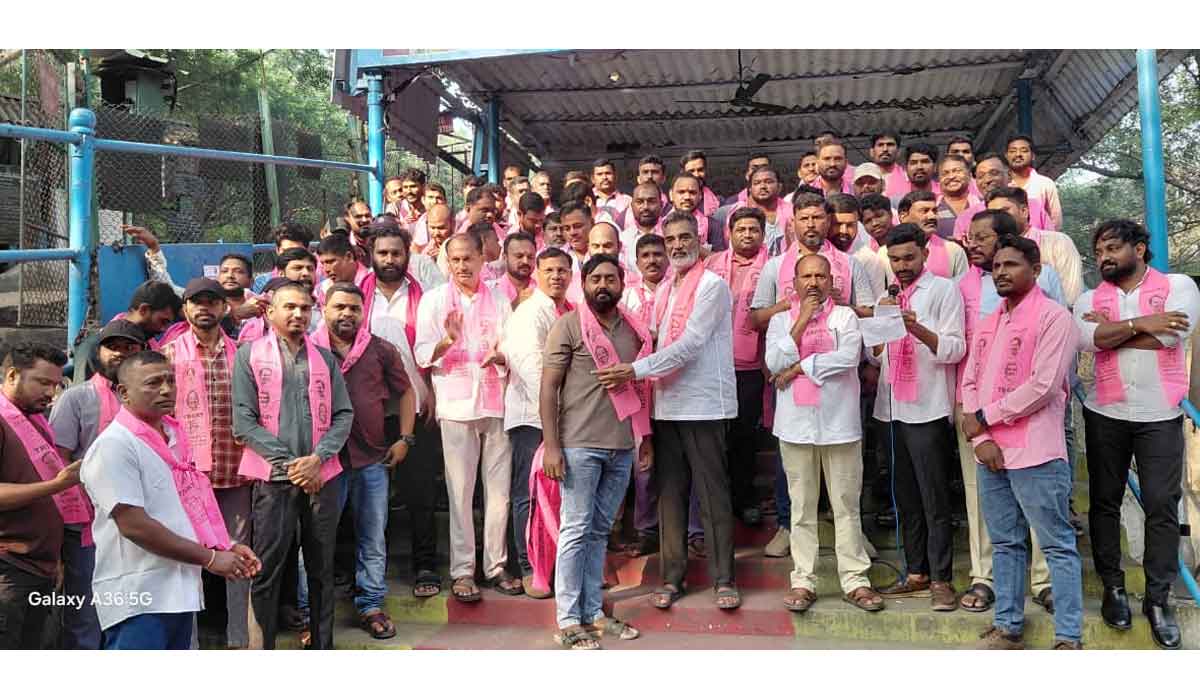 Godavarikhani | గోదావరిఖనిలో జరిగే సింగరేణి కార్మిక గర్జనను విజయవంతం చేయాలి.. టీబీజీకేఎస్ అధ్యక్షులు మిర్యాల రాజిరెడ్డి