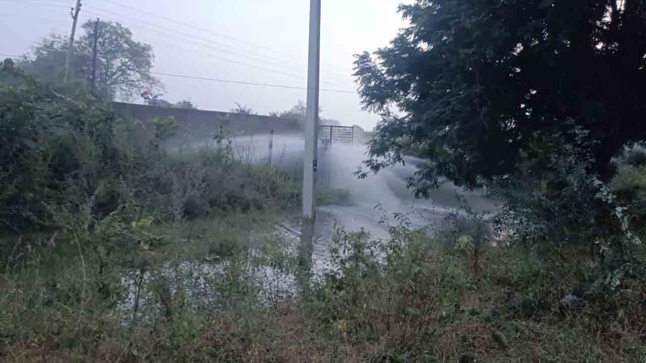 Mission bhageeratha | పర్యవేక్షణ లోపమా..? ఇష్టారాజ్యమా..? వృథాగా మిషన్ భగీరథ నీరు
