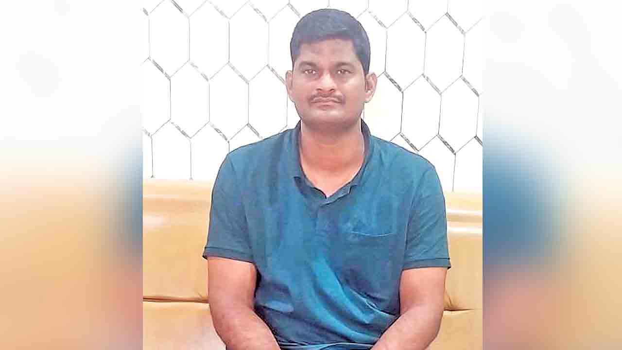 ఏసీబీ వలలో సివిల్ సప్లయ్ ఆఫీసర్
