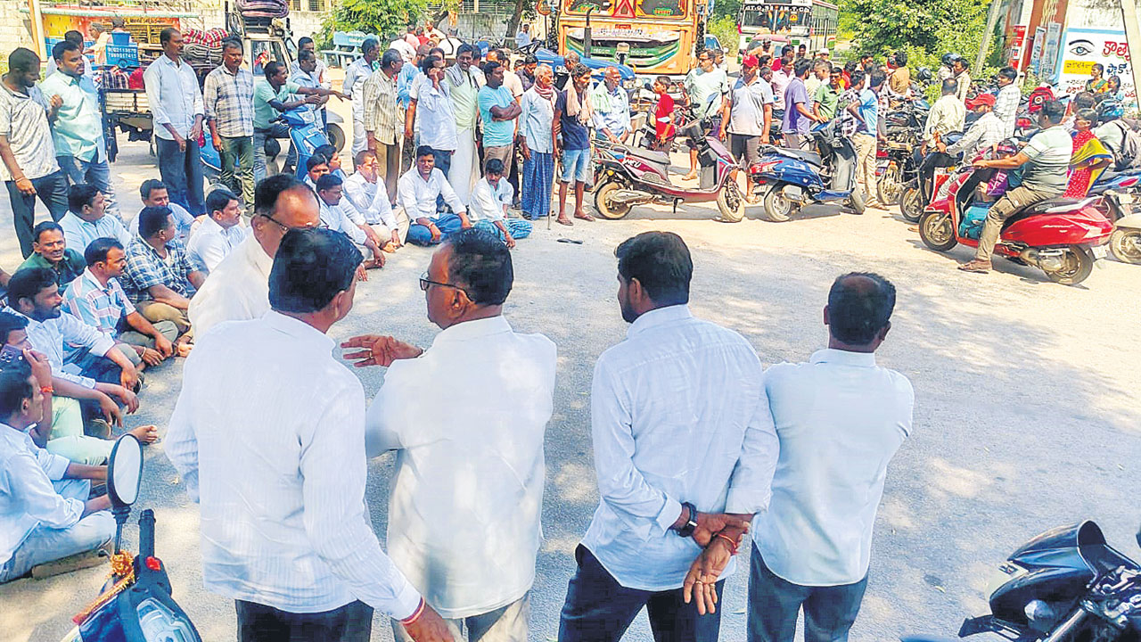మిల్లర్ల దగాపై రైతన్న ఆగ్రహం
