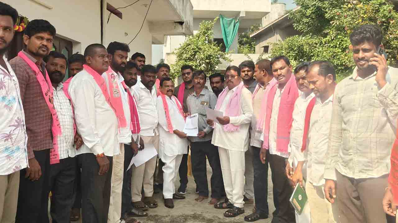 Rakesh Reddy | నిరుద్యోగ, విద్యారంగ సమస్యలపై పోరాడిన చరిత్ర రాకేష్ రెడ్డిది.. ప్రచారంలో బీఆర్‌ఎస్‌ నేతలు