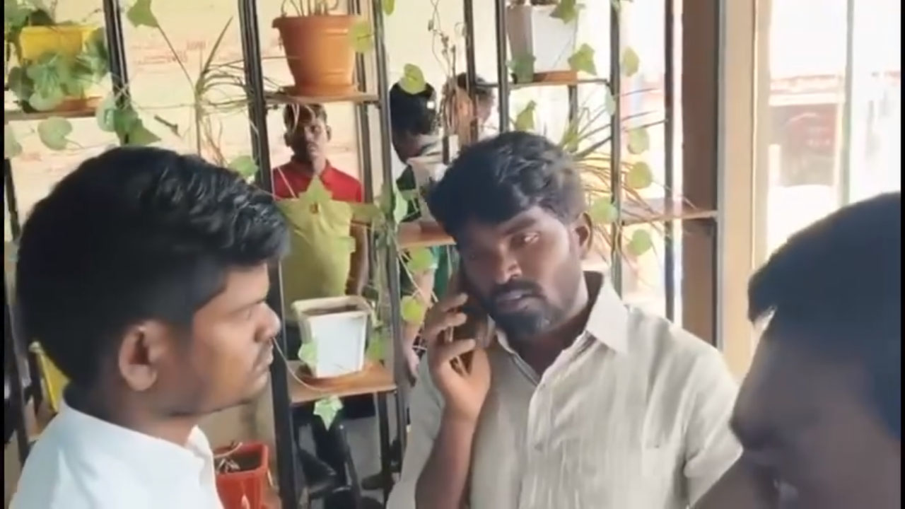 Mahabubnagar | ప్రైవేట్ భూముల్లో వీడియోలు.. రేవంత్ రెడ్డి అనుచరుడికి దేహశుద్ది