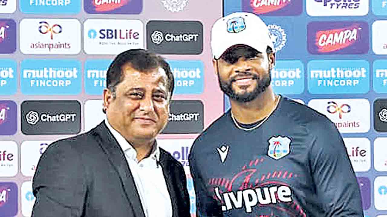 అవార్డులు బరువైతున్నయ్‌: షై హోప్‌