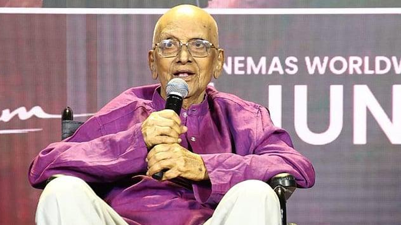 Singeetham Srinivasa Rao  | టాలీవుడ్‌లో విషాదం.. ప్రముఖ దర్శకుడు సింగీతం శ్రీనివాసరావు కన్నుమూత
