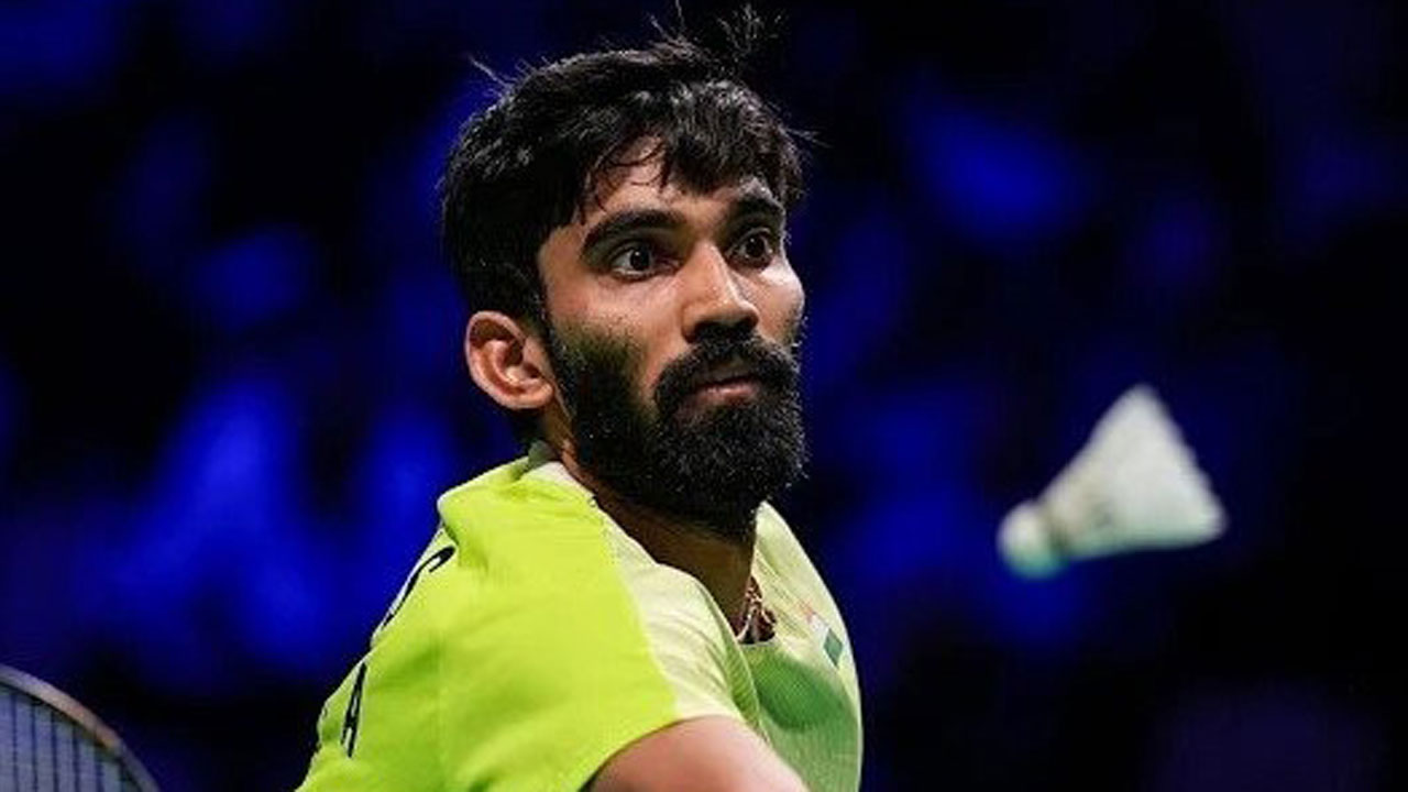 శ్రీకాంత్‌ ముందుకు.. సింధు ఇంటికి..