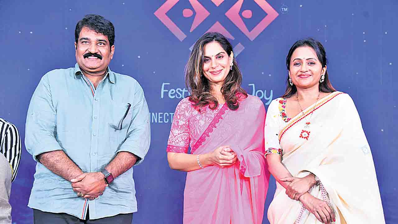 ఫెస్టివల్‌ ఆఫ్‌ జాయ్‌ సంకల్పం అదే..