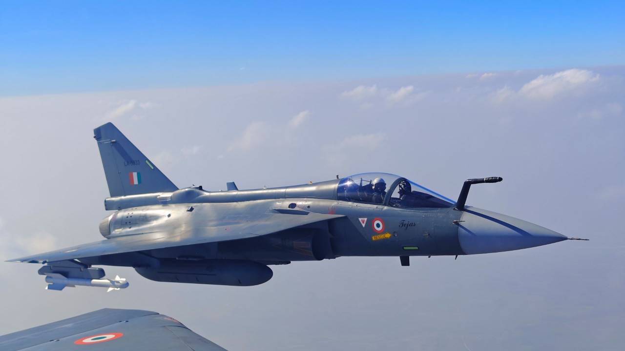 Tejas Mk1A | తేజాస్ యుద్ధ విమానాల‌కు అద‌న‌పు శ‌క్తి.. అమెరికా నుంచి వ‌చ్చిన‌ 4 జీఈఎఫ్404 ఇంజిన్లు